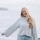 Leah Strick Zipper Hellgrau